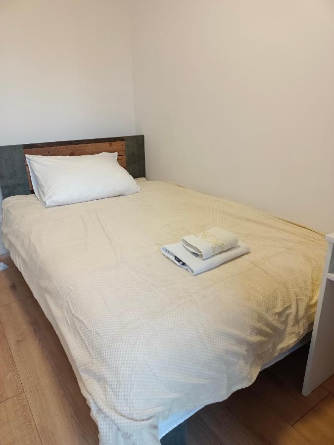 Gjestgiverier Comfy Guest Warszawa